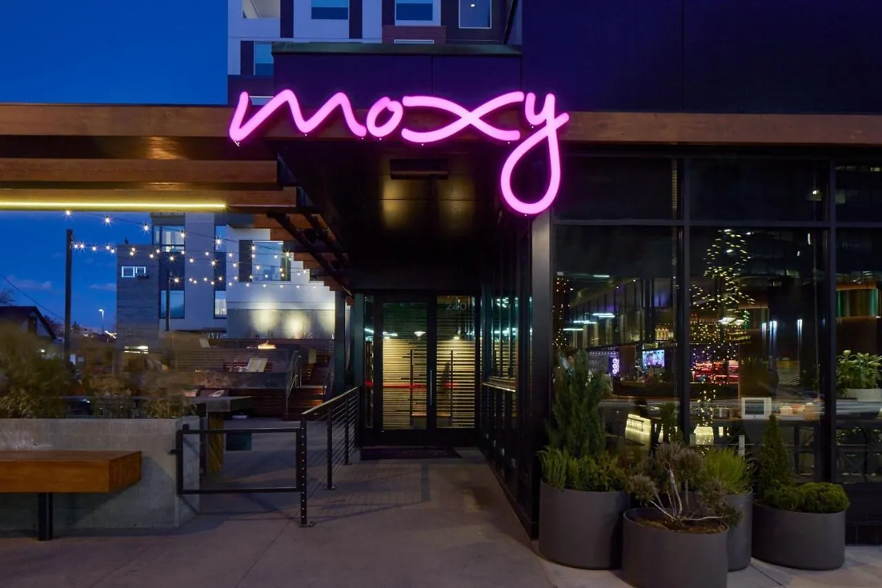 Отель Moxy Denver Cherry Creek