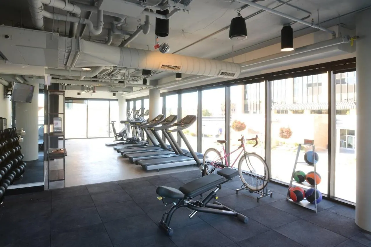 Moxy Denver Cherry Creek